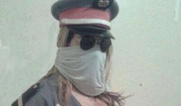 Celstraf voor sexy Marokkaanse met politie-uniform 