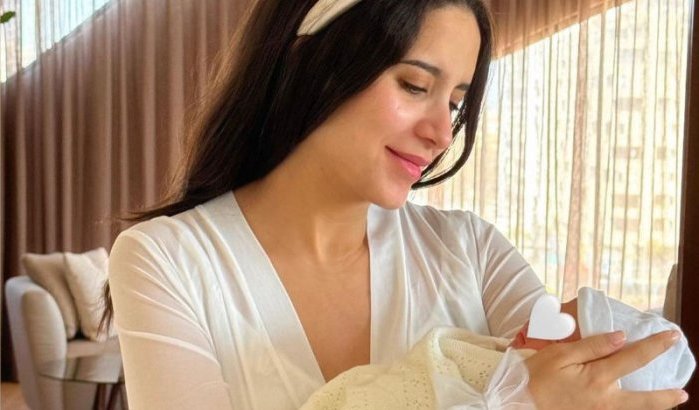 Marokkaanse actrice Jihane Kidari van baby bevallen (foto's)