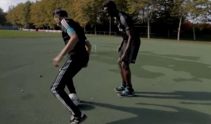 Freestylevoetballer Soufiane Touzani sterker dan Mario Balotelli (video)