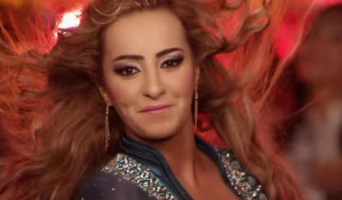 Zina Daoudia krijgt 3 miljoen voor zingen 'Aatini Dari'