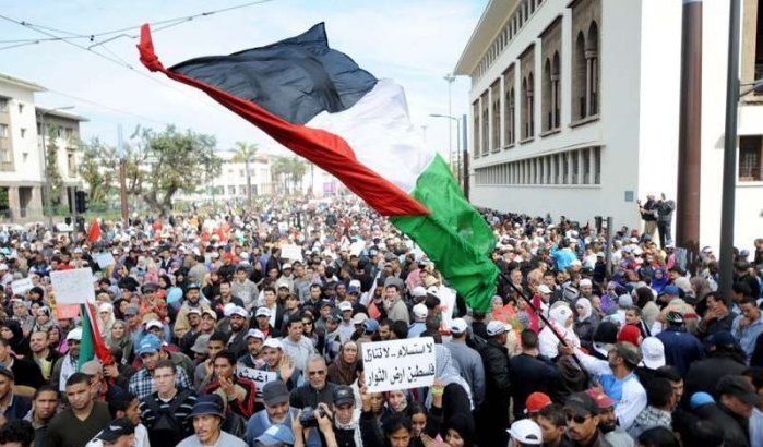 Honderden Marokkanen demonstreren voor Palestina