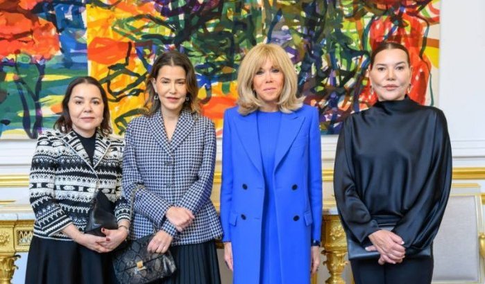 Lalla Asmae, Lalla Hasna en Lalla Meryem in Parijs met vrouw Franse president (foto)