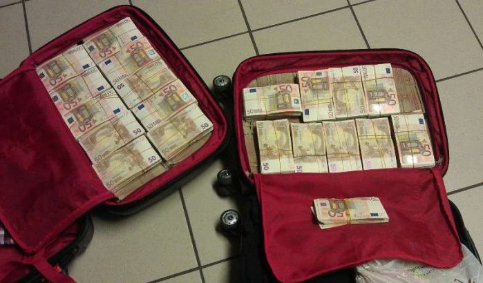 Douane onderschept bijna 70.000 euro in Nador