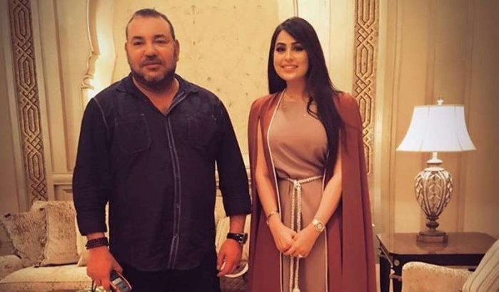 Koning Mohammed VI met bekende Arabische actrice op de foto