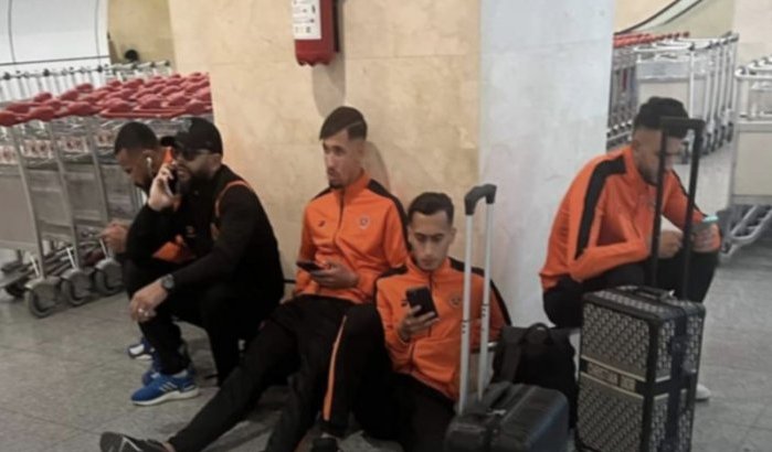 Marokkaanse spelers "gegijzeld" in Algerije