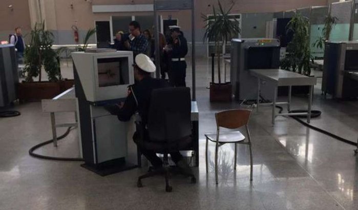Agent op luchthaven Casablanca vraagt Italiaanse journalist 'laatste dirhams' 