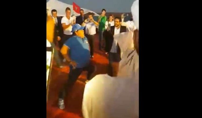 Maradona danst Ahwach in Laayoune (video)