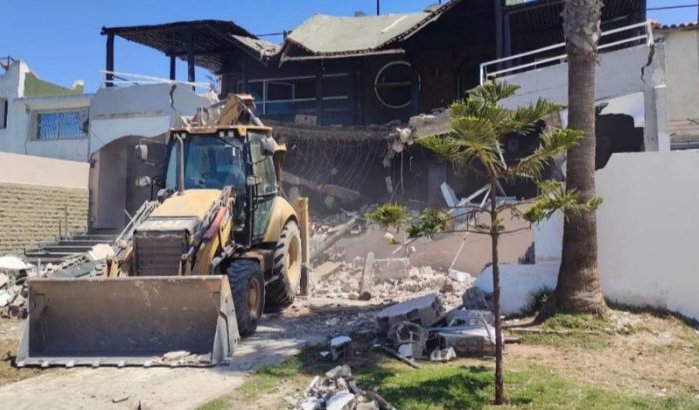 M'diq-Fnideq: sloop illegaal gebouwde huizen op kustlijn (video)