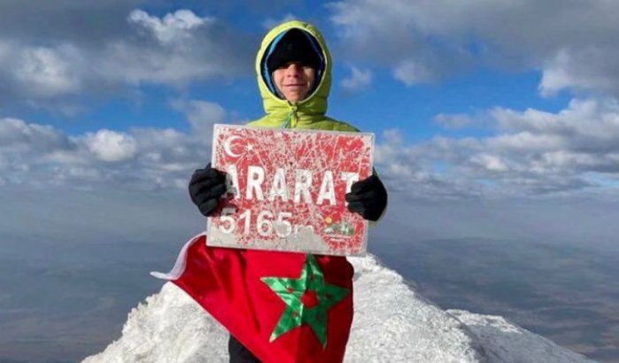 12-jarige Marokkaan beklimt Turkije's hoogste berg