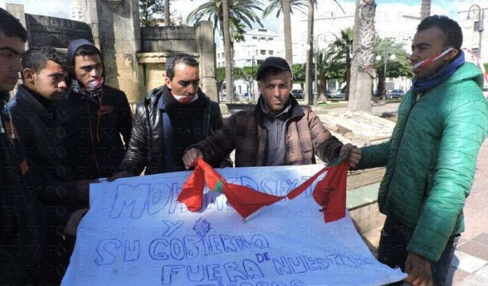 Melilla: Marokkanen verbranden vlag om niet naar Marokko terug te moeten keren