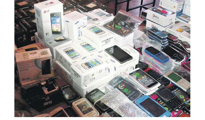 Marokkaanse douane vindt 2000 smartphones in vis 