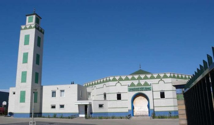 Man gearresteerd na gooien molotovcocktail tegen moskee Enschede
