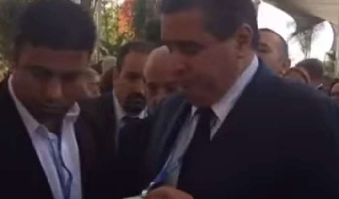 Minister en miljardair Aziz Akhannouch mag COP22 niet binnen (video)