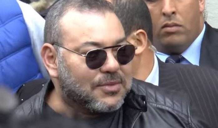 Chaos in Amsterdam: iedereen wil Koning Mohammed VI zien (video)