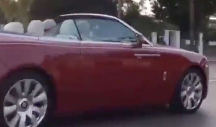 Koning Mohammed VI net voor ftour met Rolls-Royce in Rabat gespot (video)