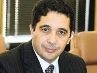 Khalid Oudghiri, voormalig CEO van Attijariwafa Bank, wil terug naar Marokko