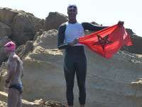 Marokkaan maakt zwemmend oversteek Spanje-Marokko