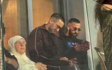 Hakim Ziyech met moeder gespot bij de kraker Raja-Wydad (video)