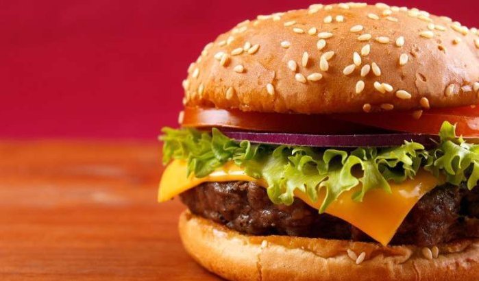 Moslims massaal aan de hamburger