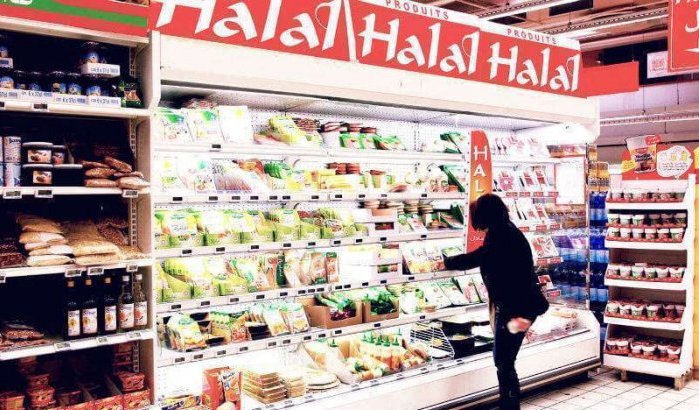 Man verstopt varkensvlees tussen halalproducten in Canadese supermarkt (video)