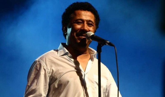 Cheb Khaled krijgt zware kritiek na optreden op bruiloft Moulay Rachid