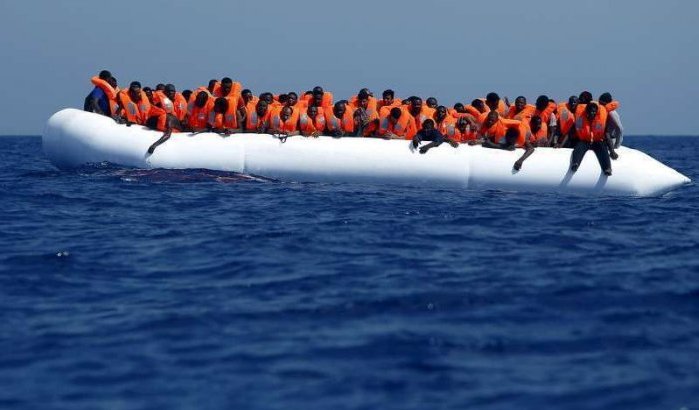 Marokkaanse marine redt migranten op zee