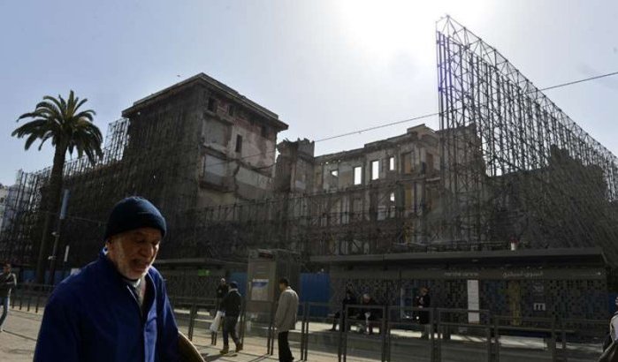 Foto's: dode bij instorting historisch hotel in Casablanca