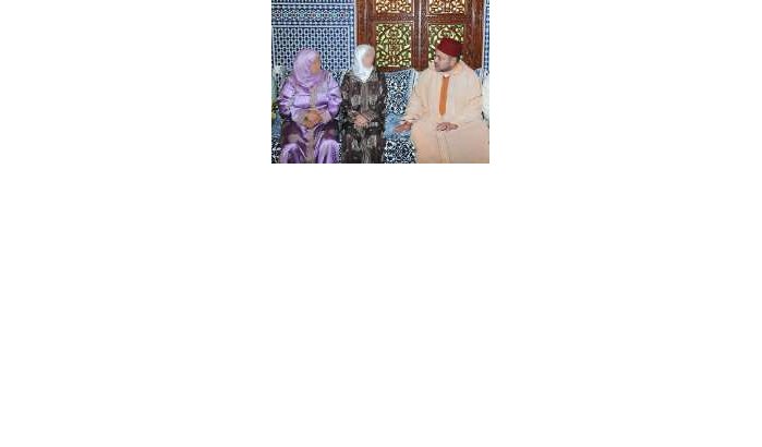 Mohammed VI ontmoet families slachtoffers Spaanse pedofiel