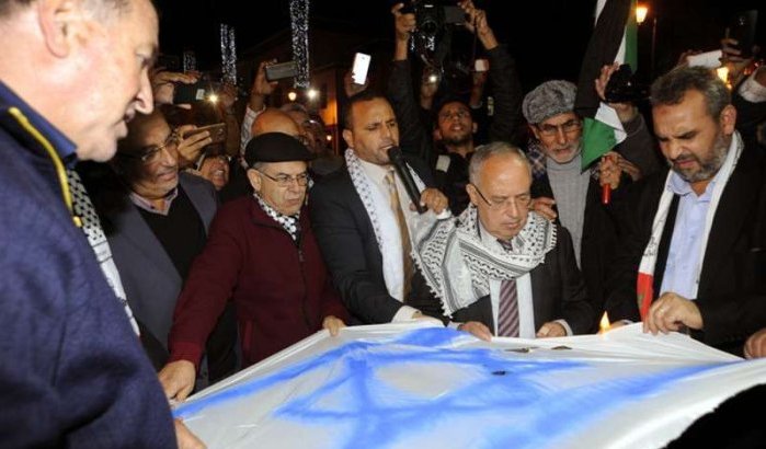 Protesten in Rabat tegen Israëlische vlag in Marrakech