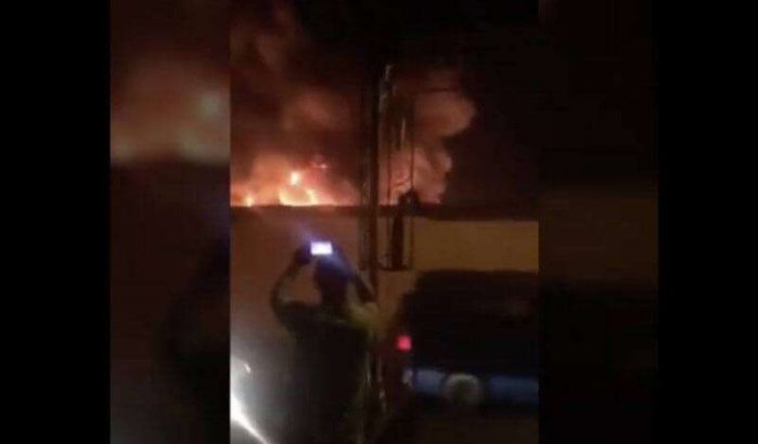 Vijftig winkels door brand verwoest in Inezgane (video)