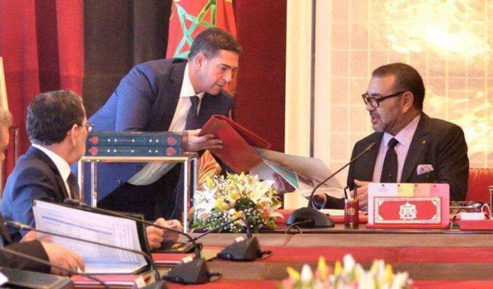 Koning Mohammed VI zet regering onder druk voor beroepsopleiding