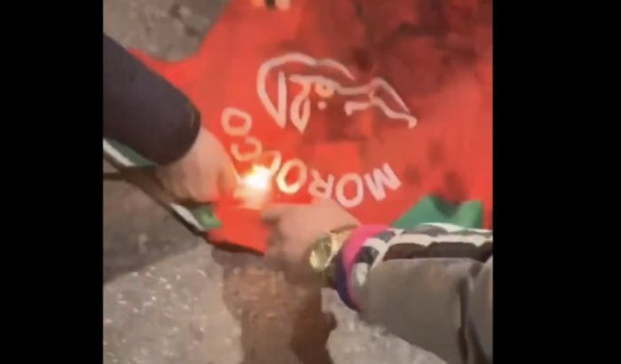 Feestelijke sfeer in Algerije na uitschakeling Marokko (video)