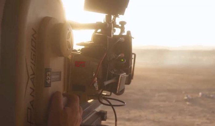 Zandstorm tijdens opnames James Bond in Marokko (video)