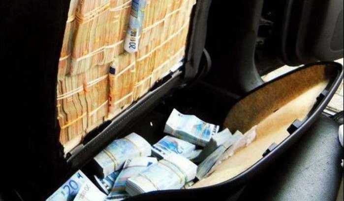 Marokkaanse douane onderschept 30.000 euro bij grens Sebta