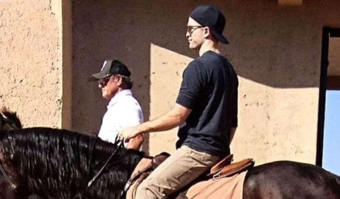 Eerste beelden Robert Pattinson in Marokko (foto)