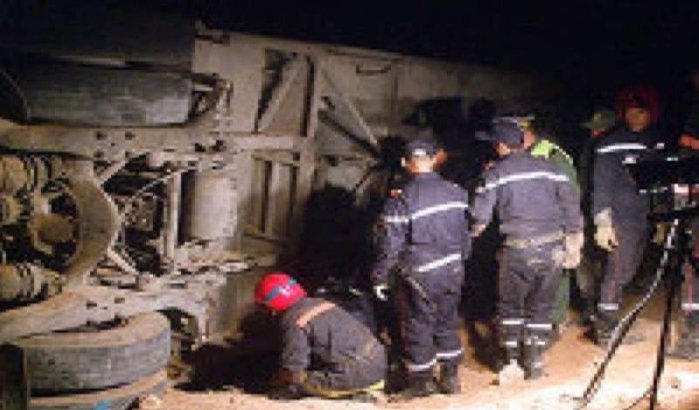 Zwaar busongeluk in Kenitra, meerdere doden en gewonden