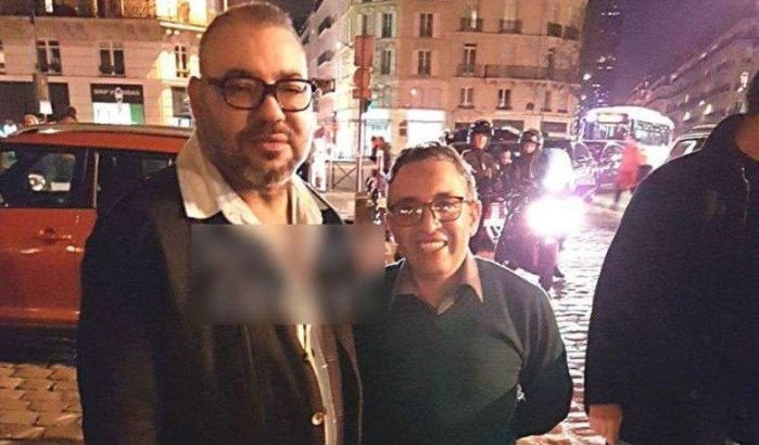 Koning Mohammed VI opnieuw in regio Parijs gefotografeerd