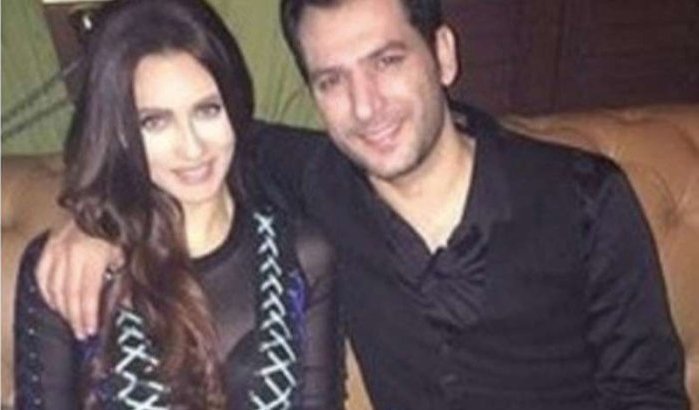Iman Elbani onder vuur vanwege doorschijnend kleedje (foto's)