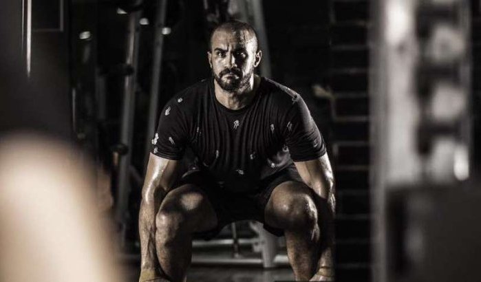 Badr Hari traint hard voor gevecht tegen Rico Verhoeven (foto's)