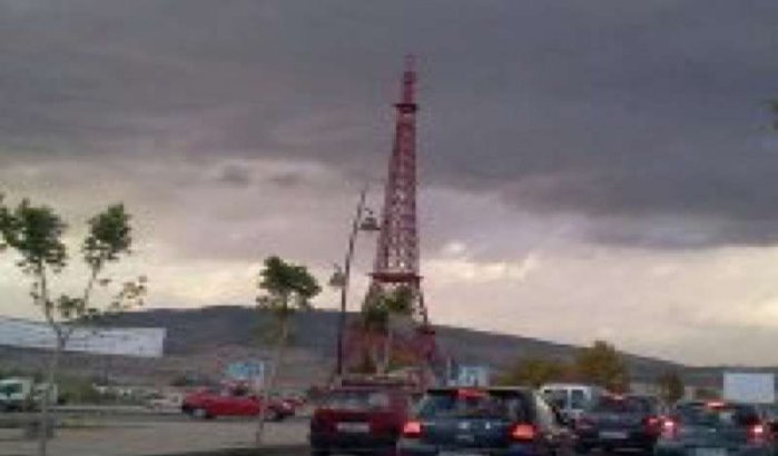 Eiffeltoren Fez verdwenen! 