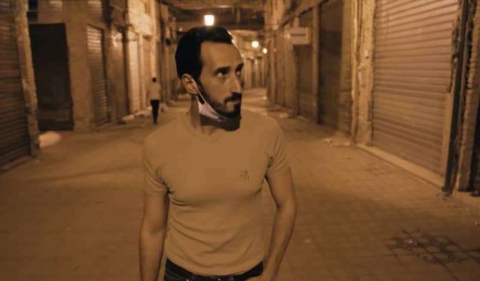 In 'De Bastaard' gaat Rashif El Kaoui op zoek naar zijn dubbele identiteit