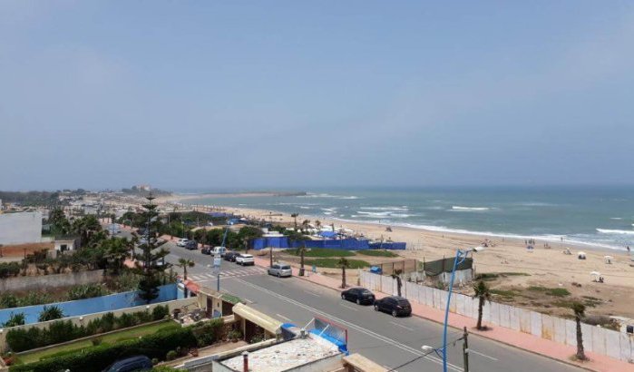 Stranden Dar Bouazza bevrijd van illegale bouwwerken