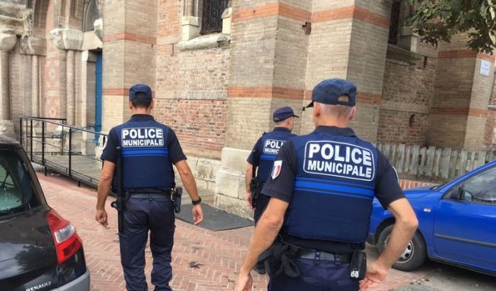 Acht agenten gewond, Marokkaanse vrouw opgepakt