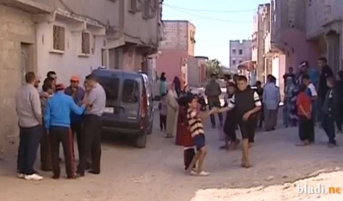 Moeder steekt dochter dood en verwondt zoon in Marokko (video)