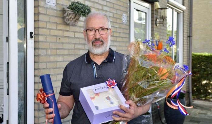 Mimoun vertrok naar Nederland en is nu Lid in de Orde van Oranje Nassau