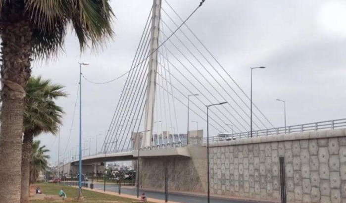 Marokko: nieuwe tuibrug Sidi Maarouf al op instorten? (video)