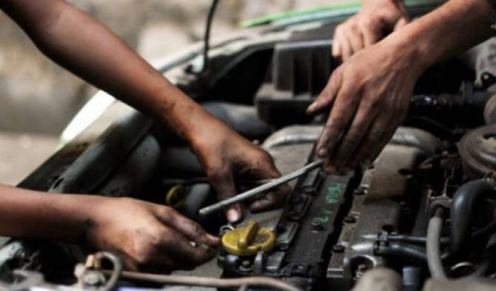 Spanjaarden massaal naar Marokko voor goedkope autoreparaties