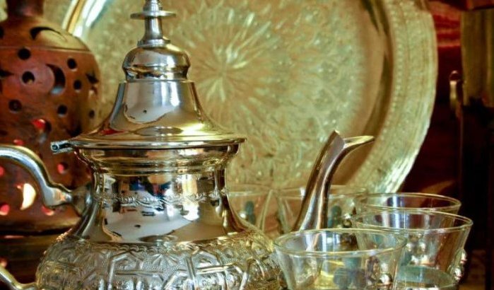 Ontdek hoe Marokkaanse theepotten worden gemaakt