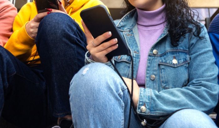 Jongeren in Marokko zoeken identiteit online 