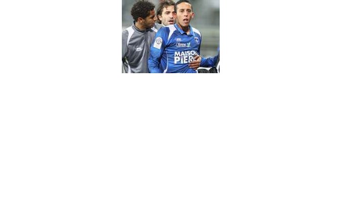 Voetbal: Kamel Chafni geschorst 